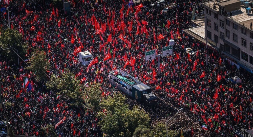 رستاخیز عشق بر بام تاریخ!