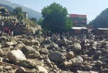 سفارت‌ایران درکابل: کمک‌ها به سیل‌زدگان نورستان تحویل شد