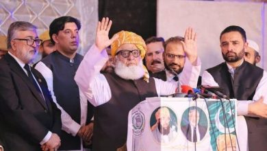 فضل‌الرحمن: پاکستان به‌جای بمباران افغانستان، مشکلات داخلی خود را حل کند