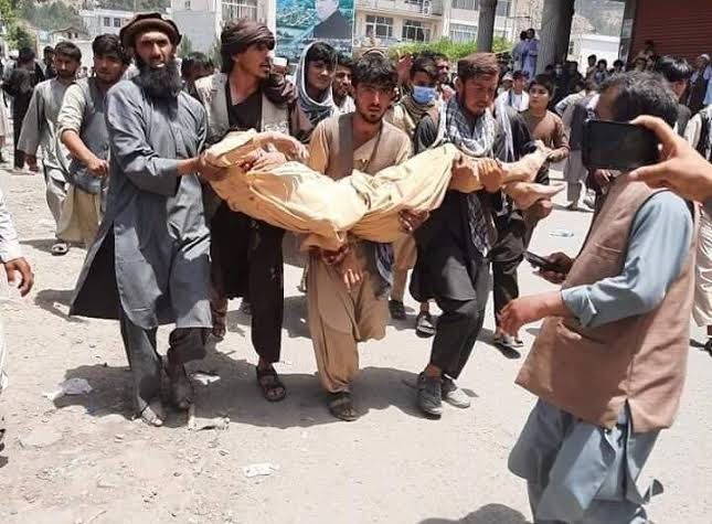 فرمانده بدخشانی طالبان: در سرکوب اعتراضات یفتل، مردم بی‌گناه کشته شدند