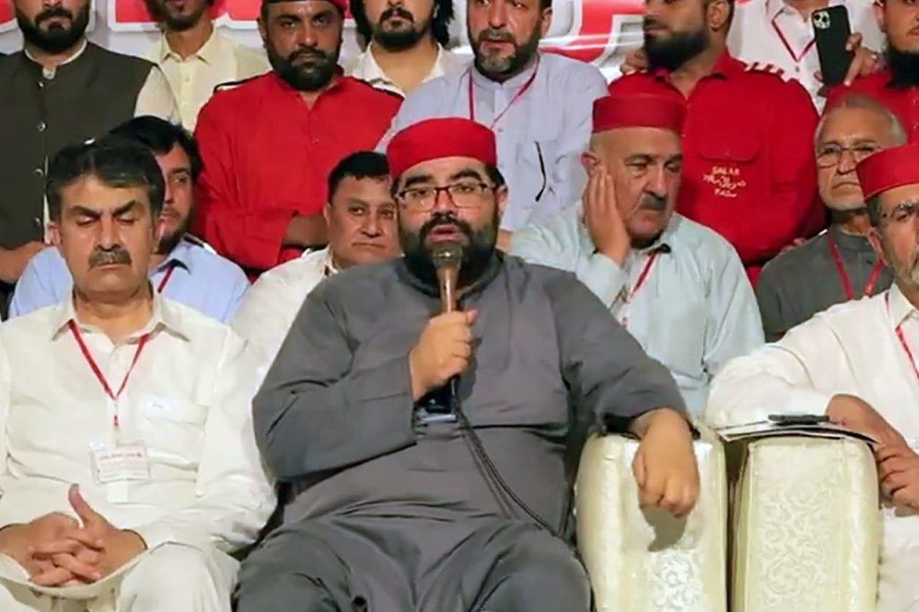 حزب عوامی‌ملی پاکستان خواستار حل تنش با افغانستان شد