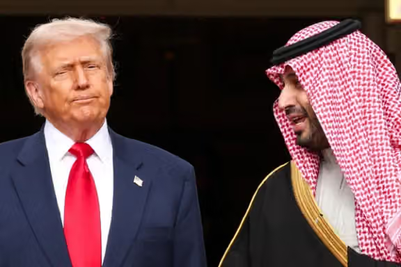 ترامپ میان حمله به صنعا و درخواست عربستان مردد است