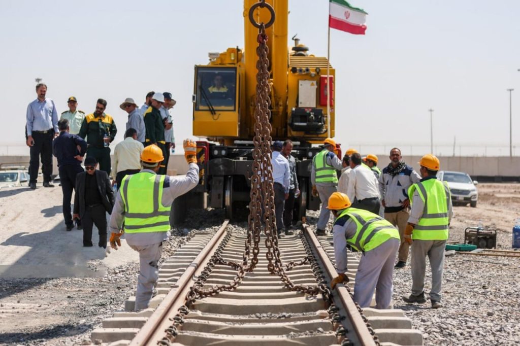 پایان ریل‌گذاری چابهار ـ زاهدان؛ افغانستان به آب‌های آزاد نزدیک‌تر شد