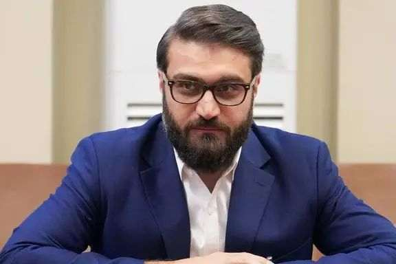 حمدالله محب در کتاب تازه‌اش طالبان را «یتیم‌های جنگ» خواند